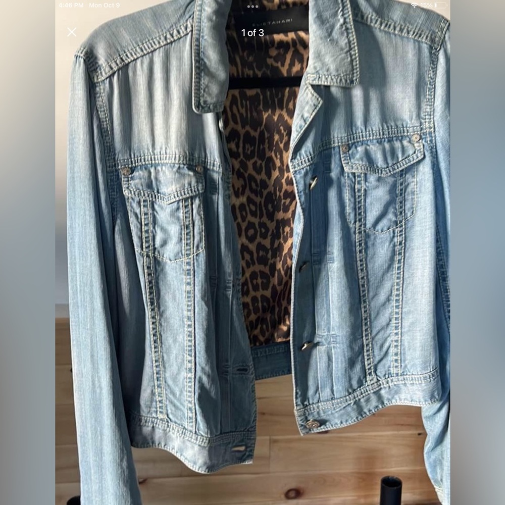 Women’s Lightweight Denim Jacket